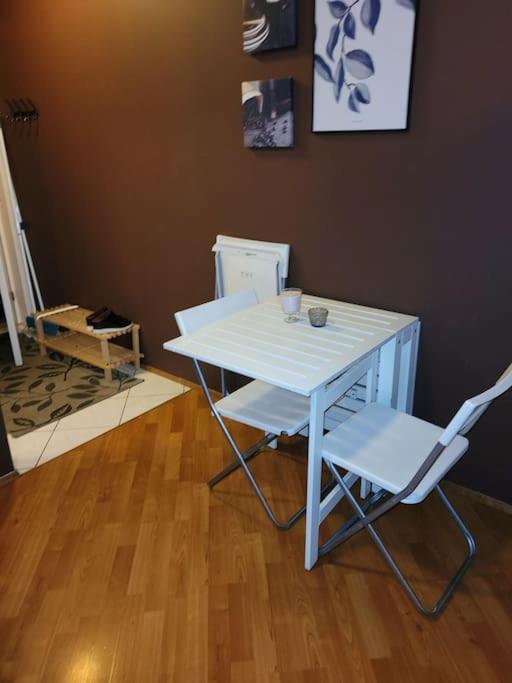 Mona Lisa Apartment Akureyri Bagian luar foto